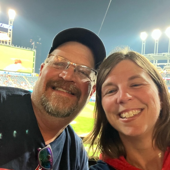 Meet your Posher, Ariel - Picture 3 of 5